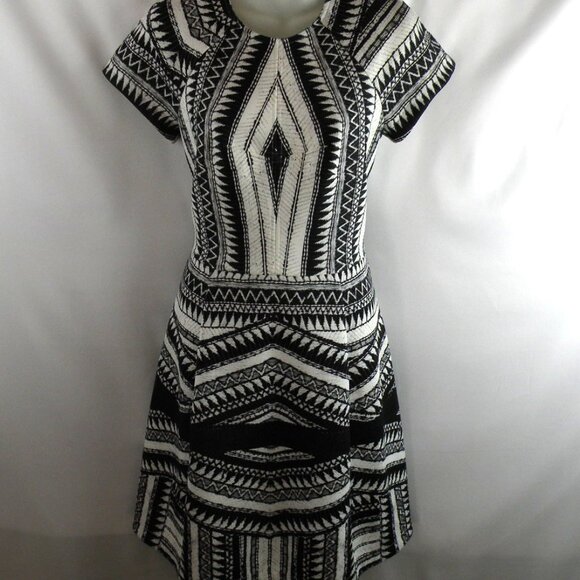 New Yigal Azrouel Black and White Fit n Flare Dress - Sz 8 - Picture 1 of 7